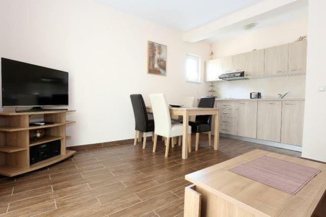 Apartmani Lili Sukošan Buitenkant foto