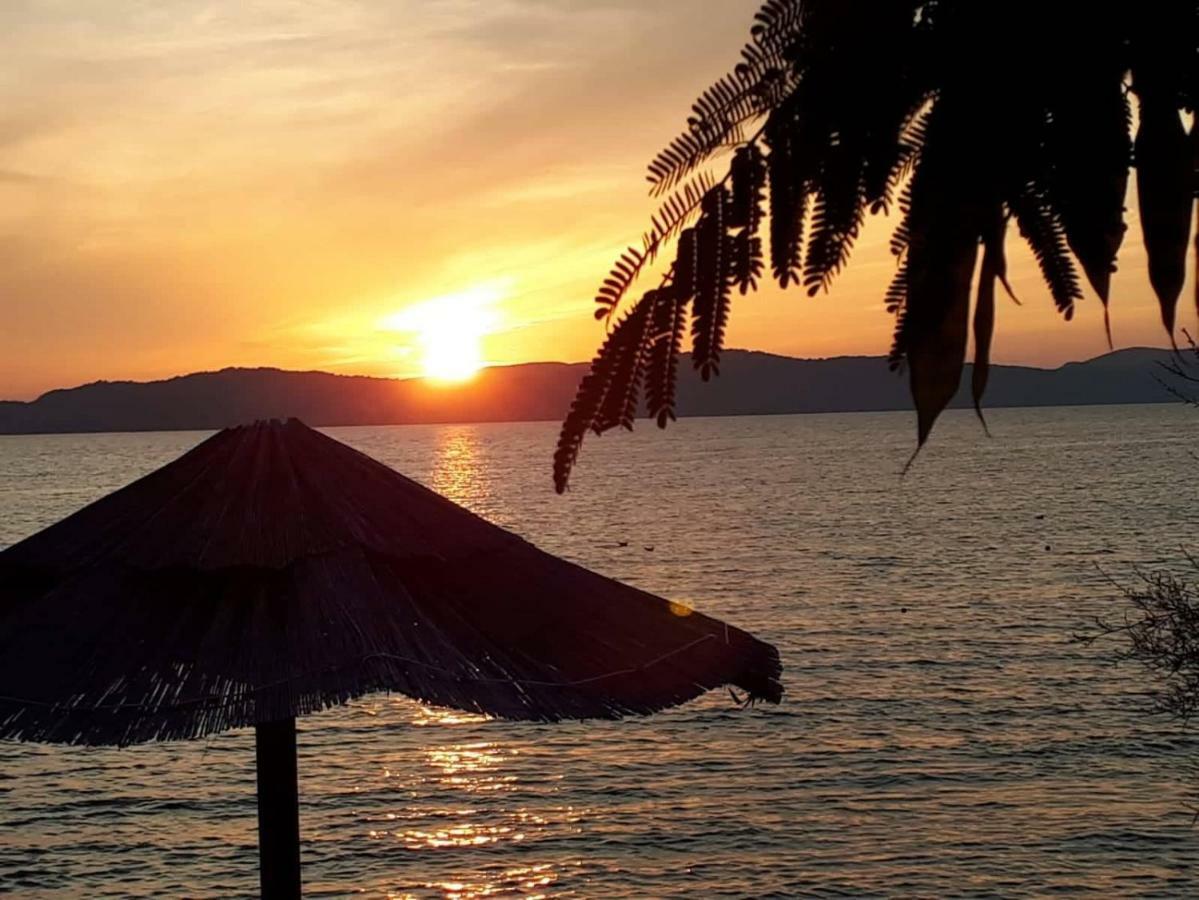 Apartmani Lili Sukošan Buitenkant foto