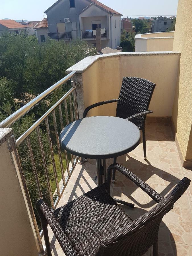 Apartmani Lili Sukošan Buitenkant foto