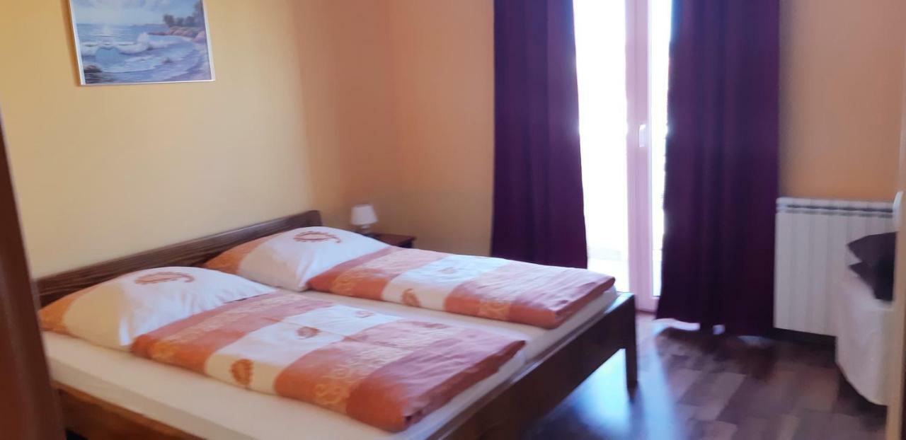 Apartmani Lili Sukošan Buitenkant foto