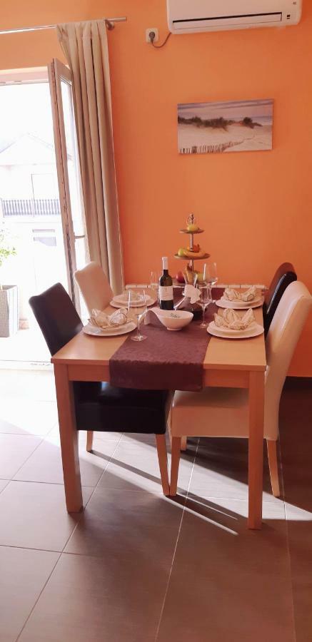 Apartmani Lili Sukošan Buitenkant foto