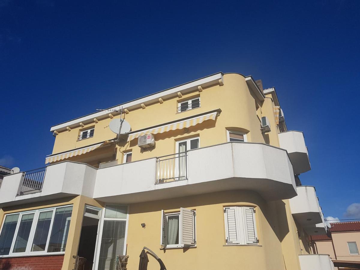 Apartmani Lili Sukošan Buitenkant foto