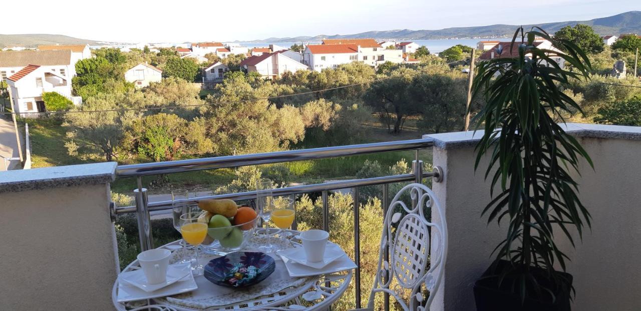 Apartmani Lili Sukošan Buitenkant foto